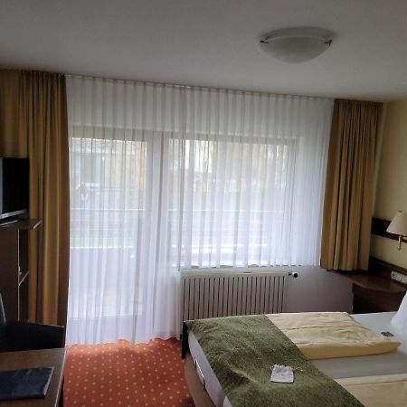 Kurparkhotel-Gemuend Eksteriør billede