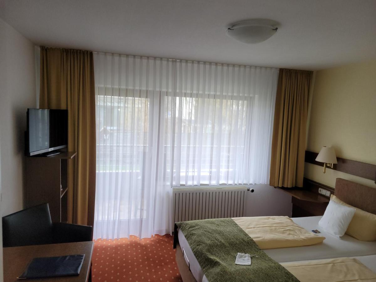 Kurparkhotel-Gemuend Eksteriør billede
